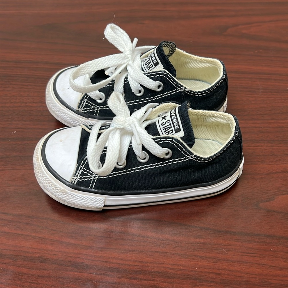Converse size 6C